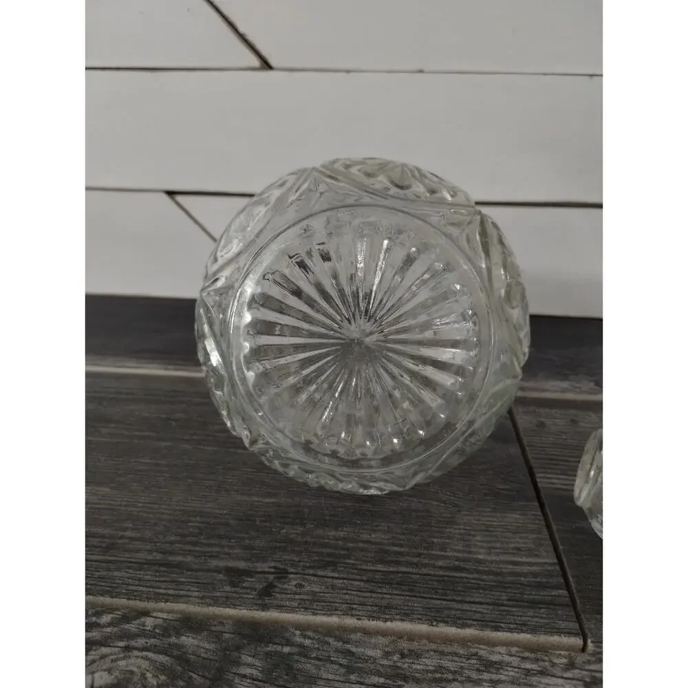 Clear Pressed Glass Decanter with Plastick Cork - Starburst